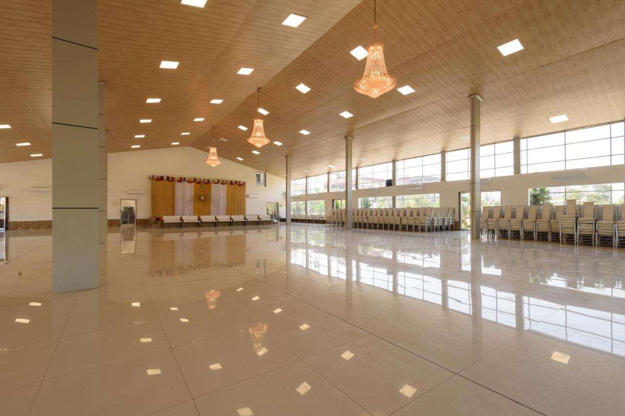 Hotel Oyo 22964 Kundan Lawns Shirdi Exterior foto