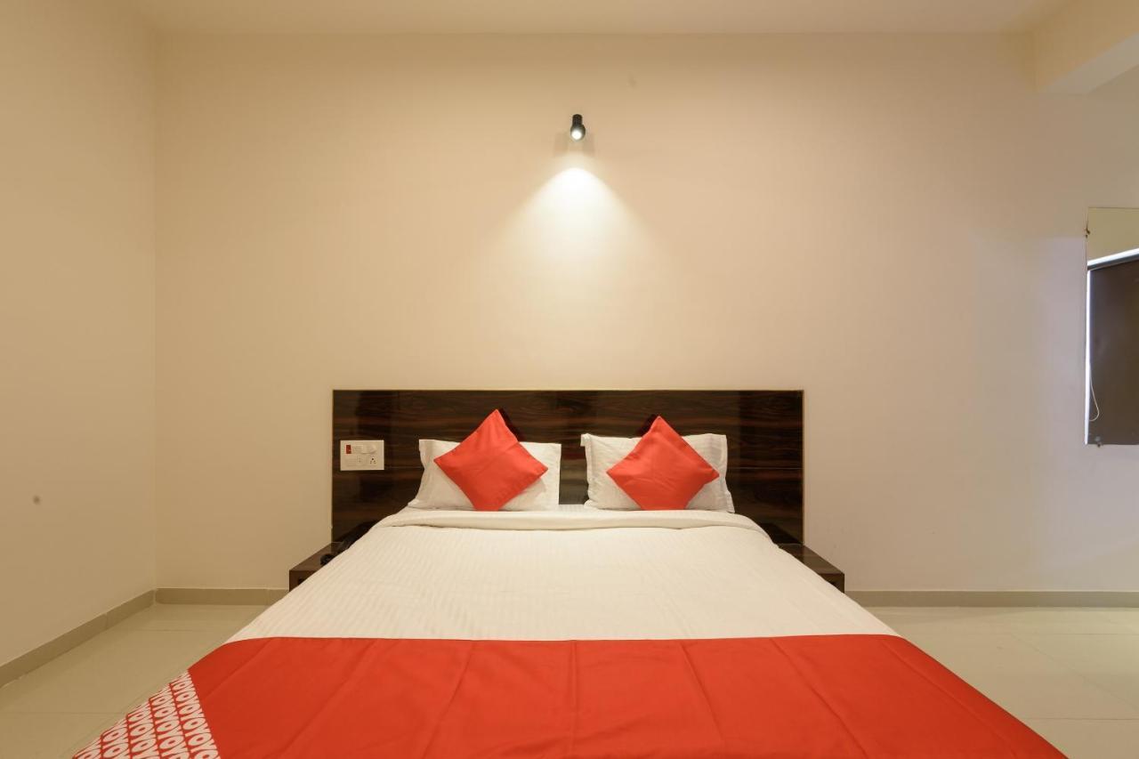 Hotel Oyo 22964 Kundan Lawns Shirdi Exterior foto