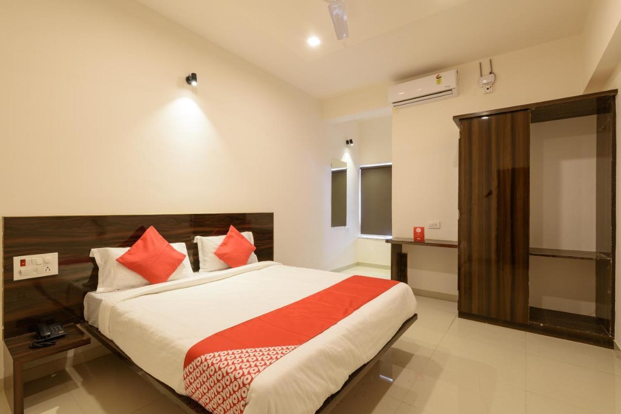 Hotel Oyo 22964 Kundan Lawns Shirdi Exterior foto