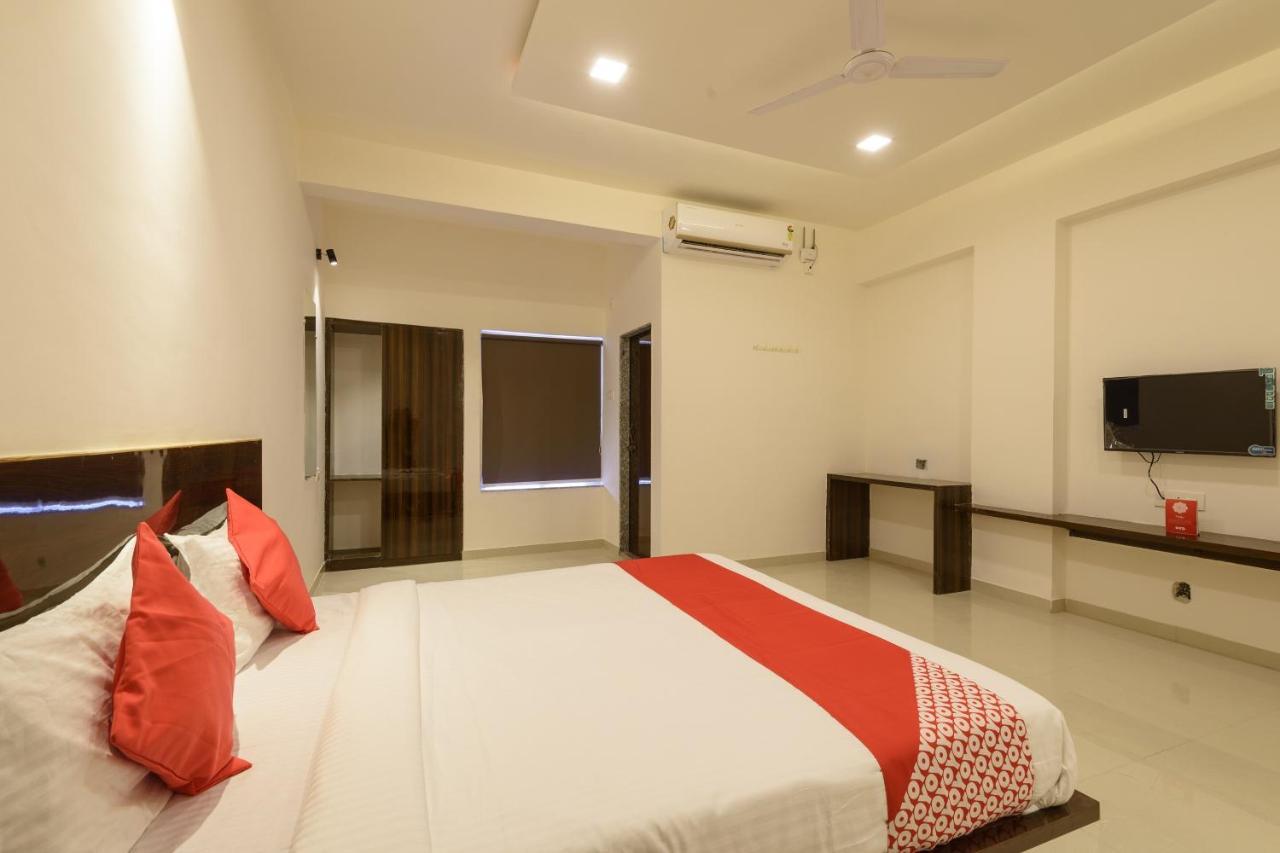 Hotel Oyo 22964 Kundan Lawns Shirdi Exterior foto